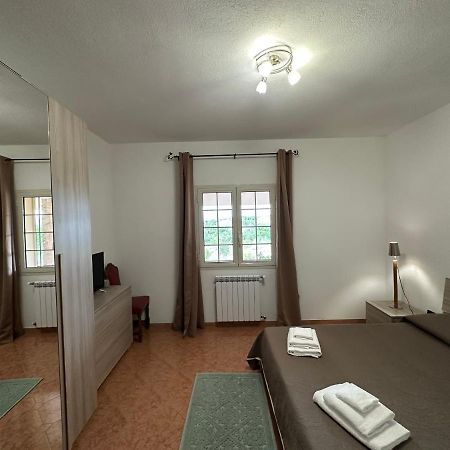 Domo Mia Bed & Breakfast Telti Bagian luar foto
