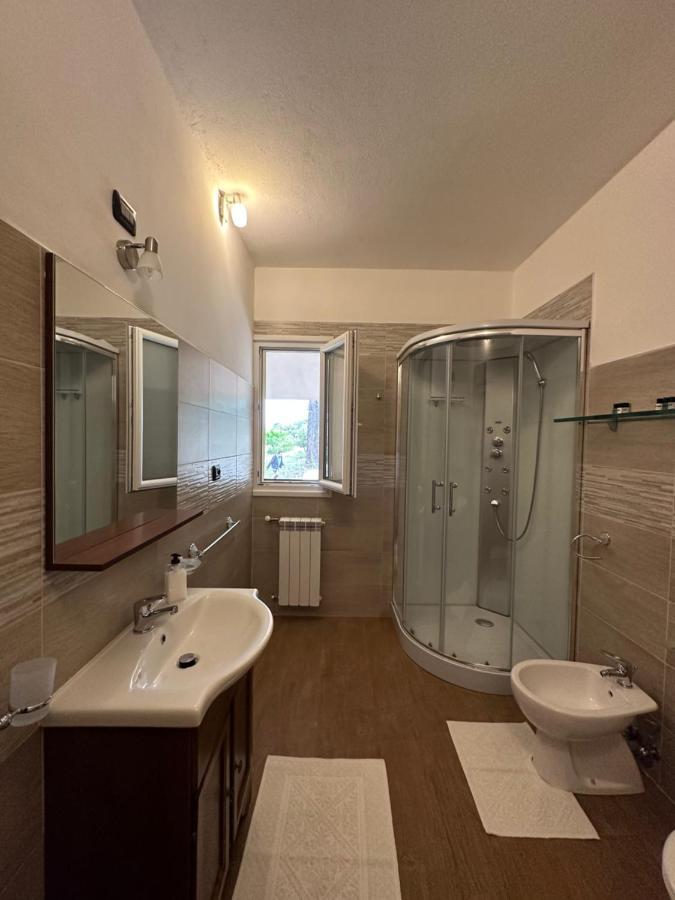 Domo Mia Bed & Breakfast Telti Bagian luar foto