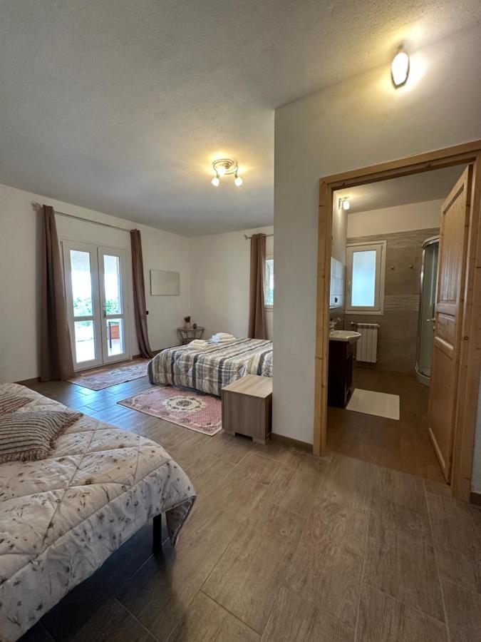 Domo Mia Bed & Breakfast Telti Bagian luar foto