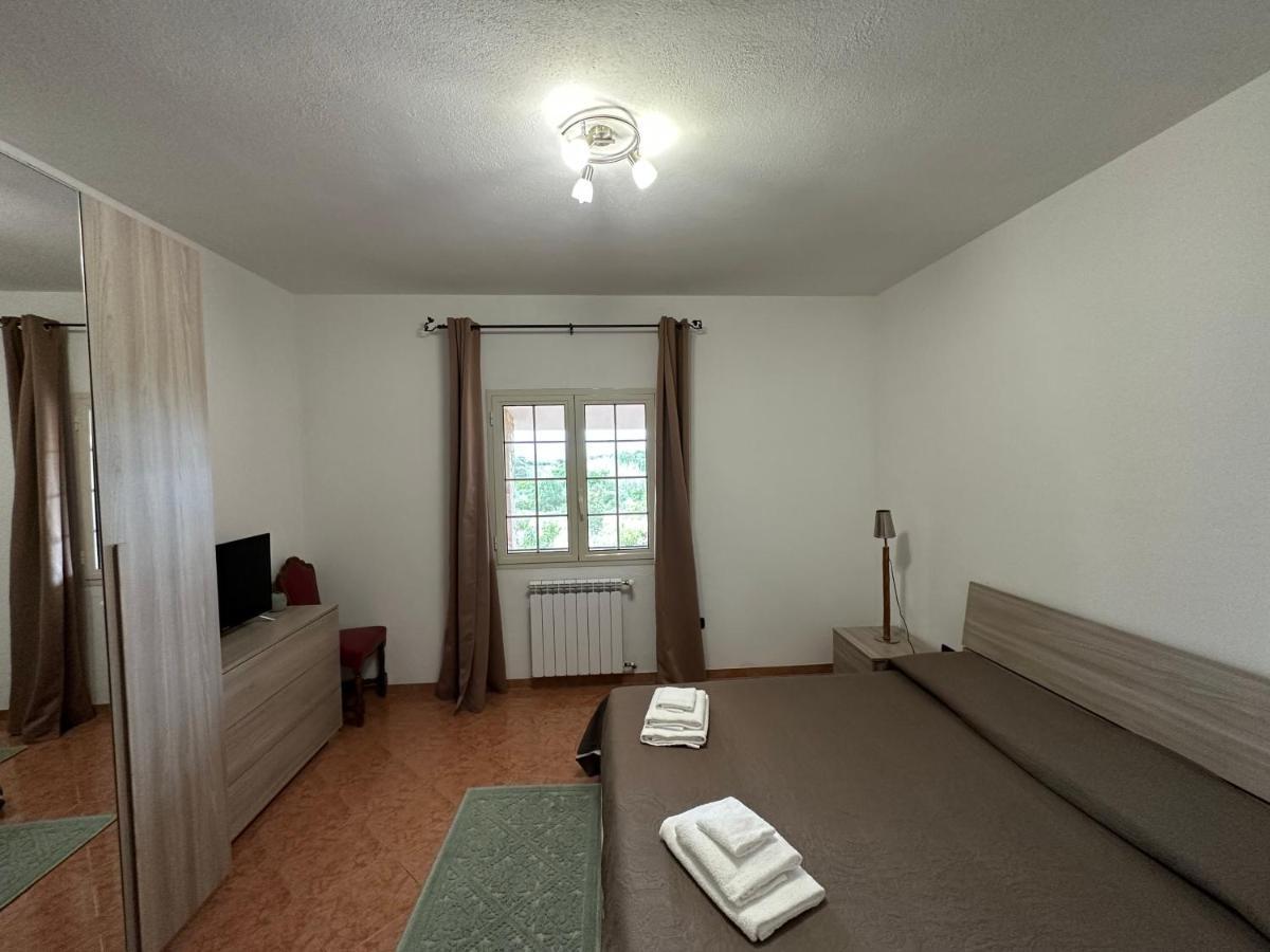 Domo Mia Bed & Breakfast Telti Bagian luar foto
